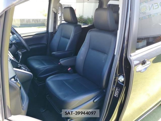 Toyota ESQUIRE 2014-12 8330311-10