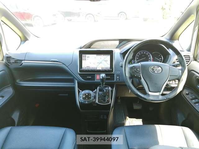 Toyota ESQUIRE 2014-12 8330311-4