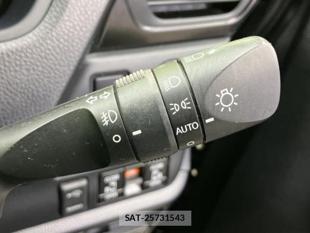 Toyota ESQUIRE 2018-07 8330591-14