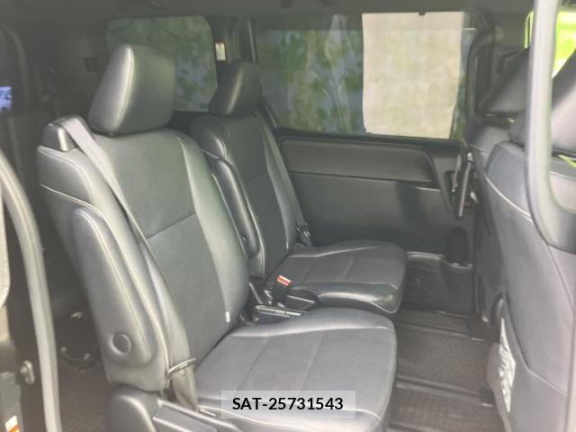 Toyota ESQUIRE 2018-07 8330591-4