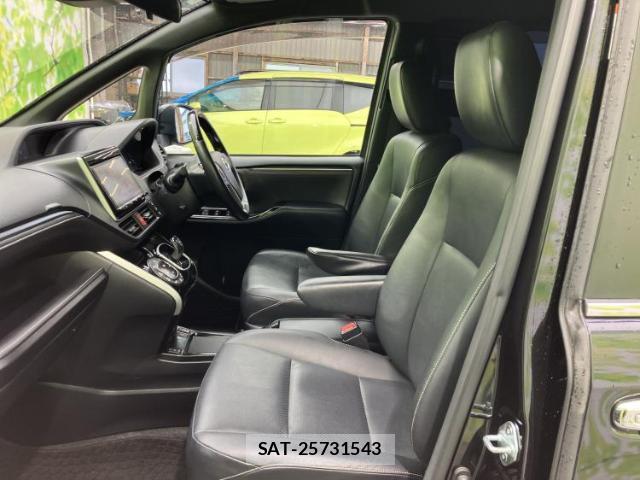 Toyota ESQUIRE 2018-07 8330591-6