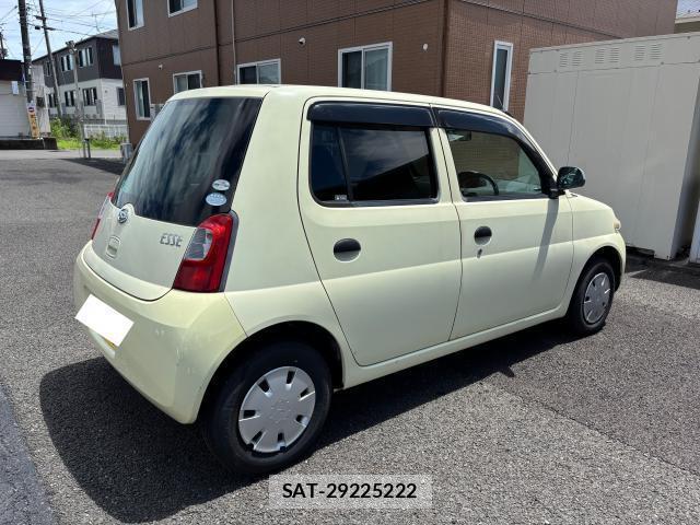 Daihatsu ESSE 2010-01 8329569-2