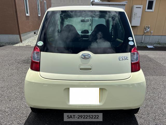 Daihatsu ESSE 2010-01 8329569-4