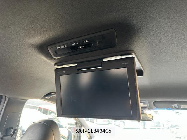 Toyota ESTIMA 2017-07 8328156-4