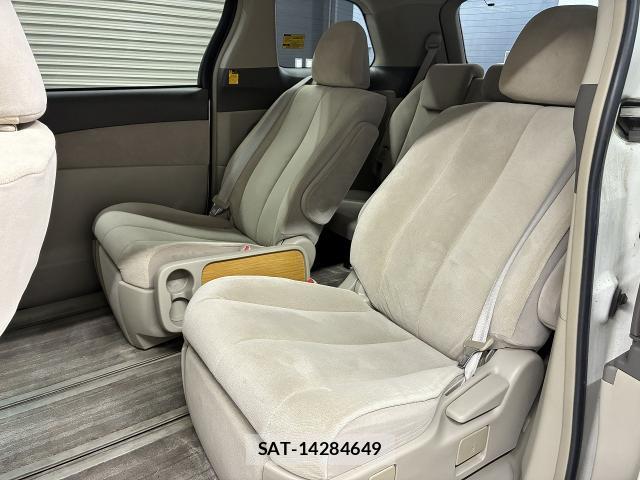 Toyota ESTIMA 2007-01 8329837-14