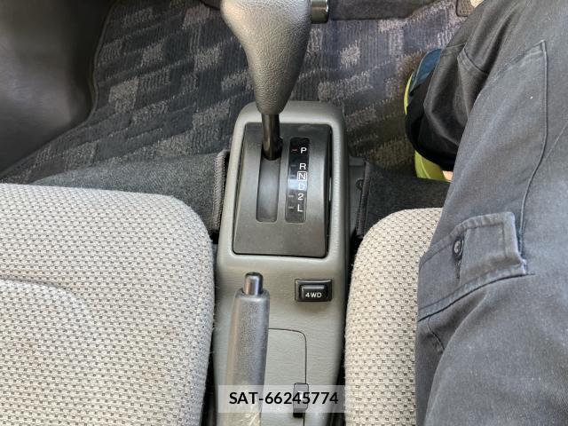 Suzuki EVERY WAGON 1999 8327803-5