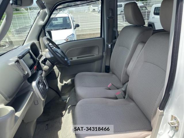Suzuki EVERY WAGON 2017-10 8327898-5