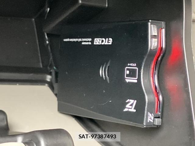Suzuki EVERY WAGON 2023-02 8329018-14