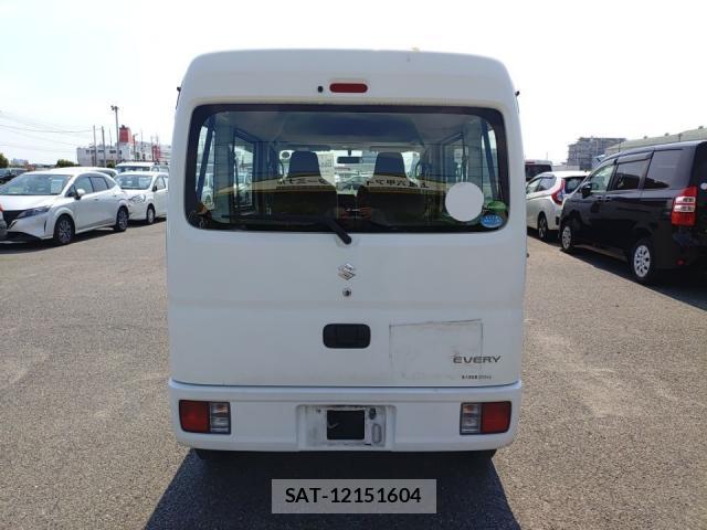 Suzuki EVERY 2020-07 8328296-3