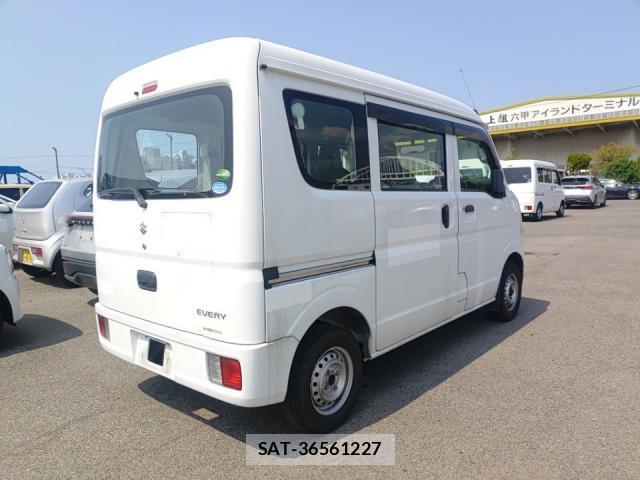 Suzuki EVERY 2020-07 8328300-2
