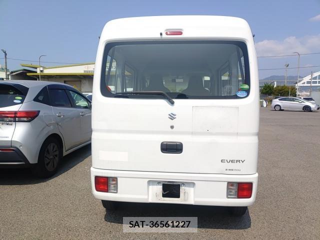 Suzuki EVERY 2020-07 8328300-3
