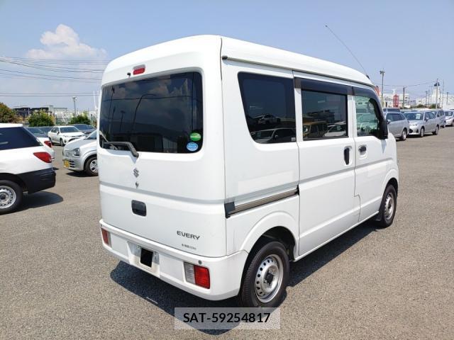 Suzuki EVERY 2019-07 8328368-2