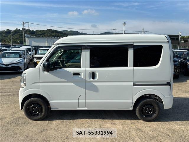 Suzuki EVERY 2023-09 8278124-11