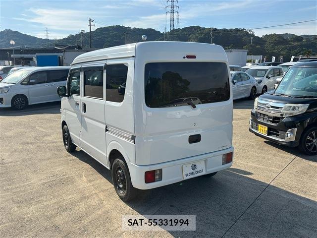 Suzuki EVERY 2023-09 8278124-12