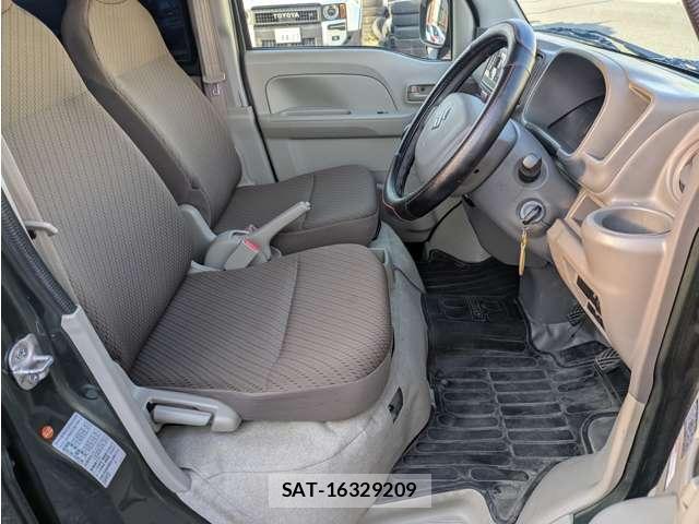 Suzuki EVERY 2021-11 8328409-10
