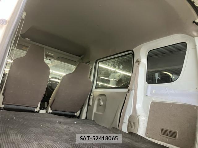Suzuki EVERY 2019-06 8328881-18