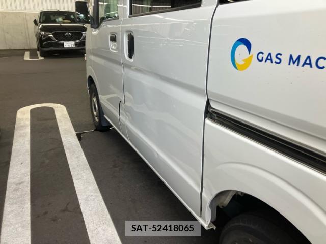 Suzuki EVERY 2019-06 8328881-6