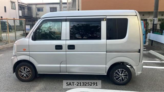 Suzuki EVERY 2015-01 8329283-10