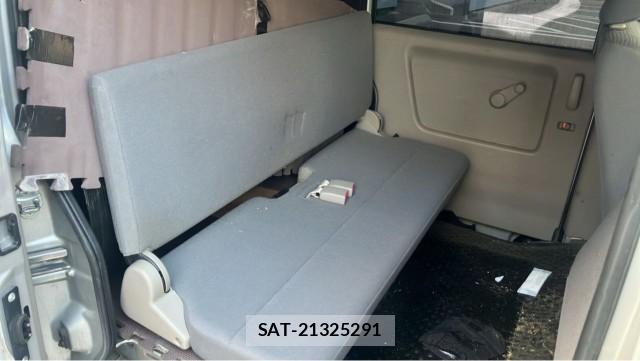 Suzuki EVERY 2015-01 8329283-6