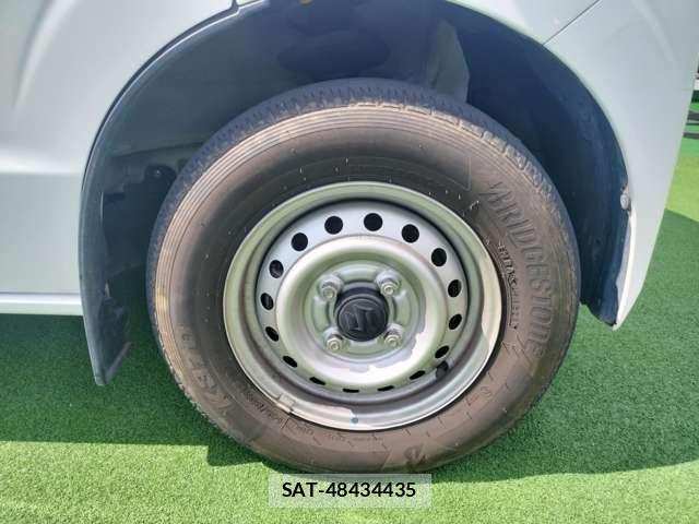 Suzuki EVERY 2016-06 8329494-13