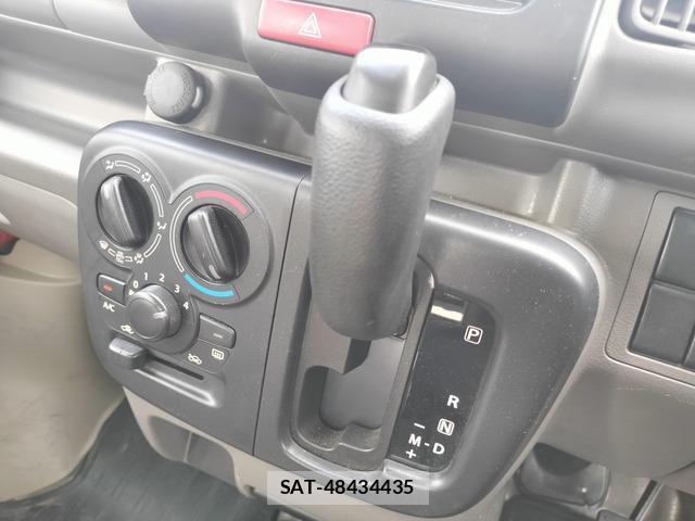 Suzuki EVERY 2016-06 8329494-5