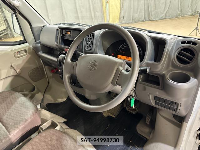 Suzuki EVERY 2020-07 8329638-4