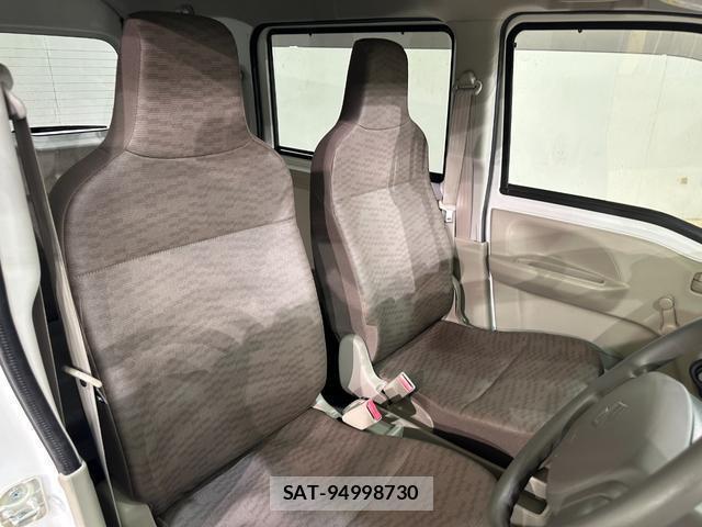 Suzuki EVERY 2020-07 8329638-5