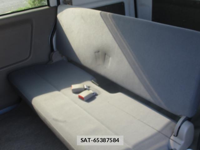 Suzuki EVERY 2014-03 8330245-11