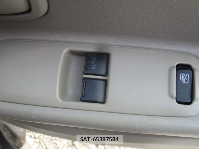 Suzuki EVERY 2014-03 8330245-12