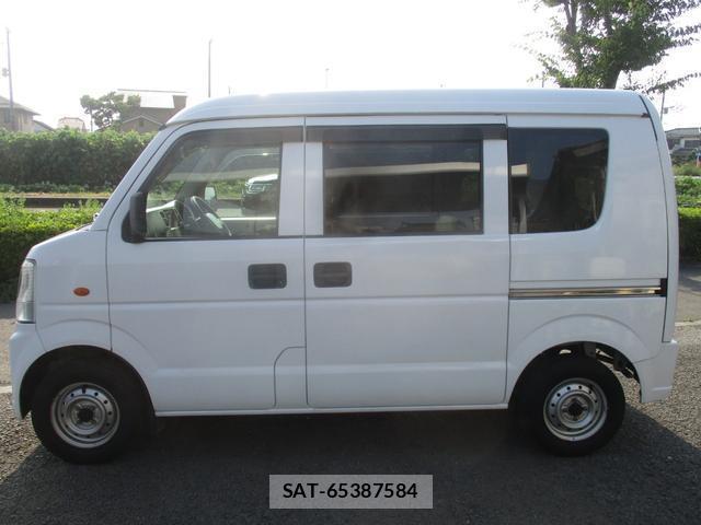 Suzuki EVERY 2014-03 8330245-9