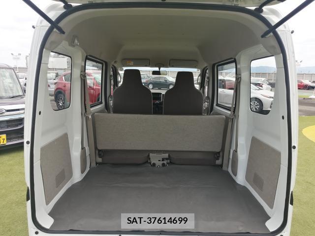 Suzuki EVERY 2018-06 8330301-11