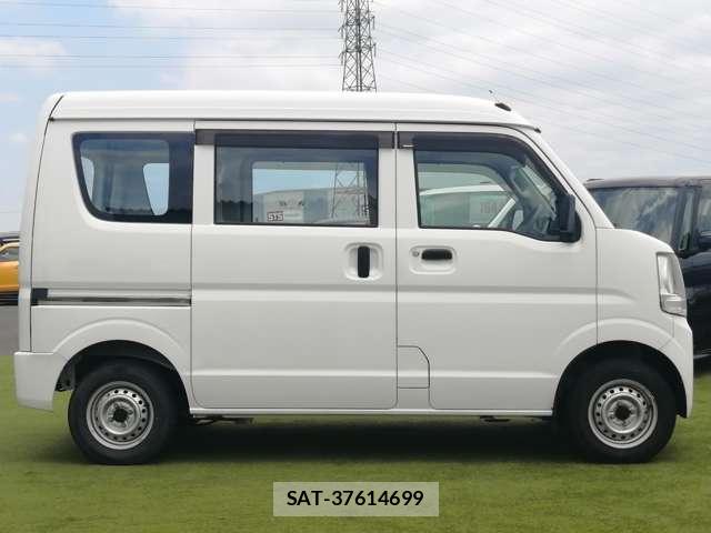 Suzuki EVERY 2018-06 8330301-15