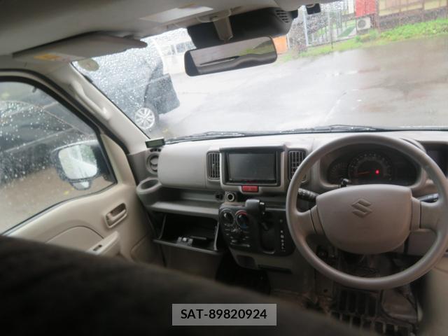 Suzuki EVERY 2020-07 8330387-10