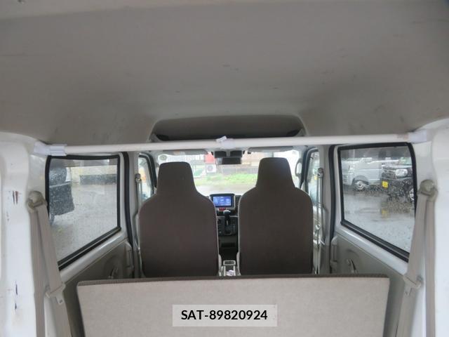 Suzuki EVERY 2020-07 8330387-11