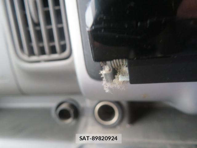 Suzuki EVERY 2020-07 8330387-16