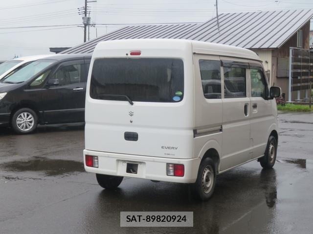 Suzuki EVERY 2020-07 8330387-5