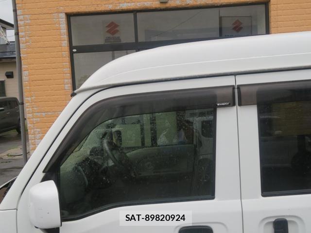 Suzuki EVERY 2020-07 8330387-6