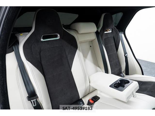 Jaguar F-PACE 2021-09 8329657-14