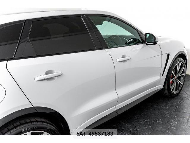Jaguar F-PACE 2021-09 8329657-9