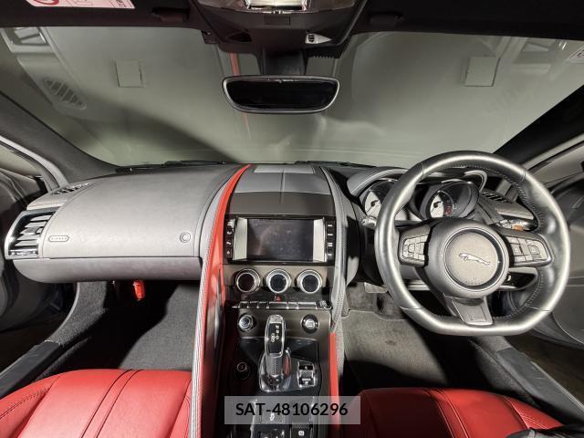 Jaguar F-TYPE 2014-11 8328943-5