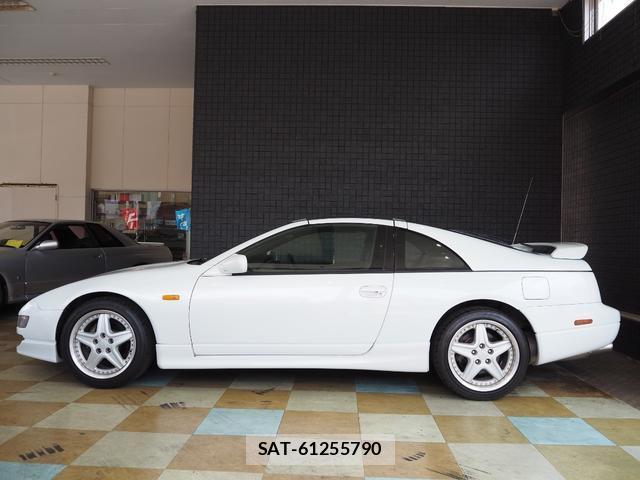 Nissan FAIRLADY Z 2000-02 8328069-10