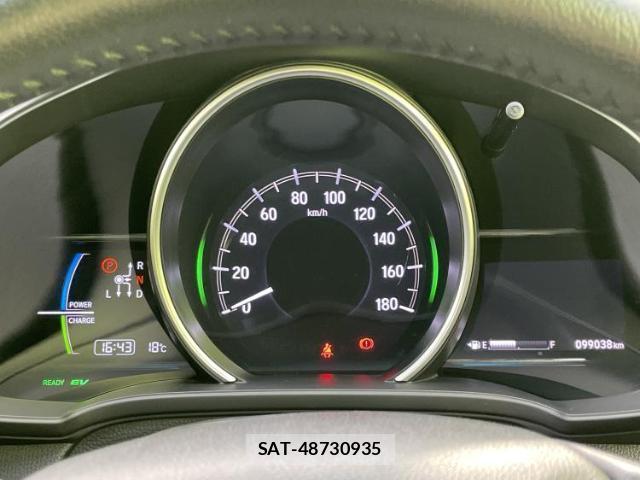 Honda FIT HYBRID 2017-06 8330639-13