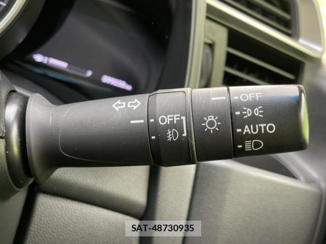 Honda FIT HYBRID 2017-06 8330639-15