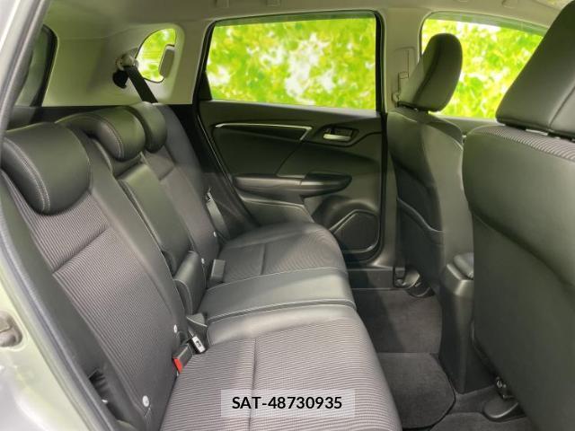 Honda FIT HYBRID 2017-06 8330639-4