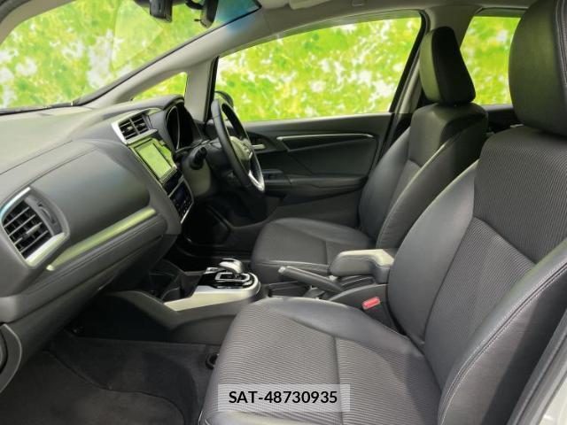 Honda FIT HYBRID 2017-06 8330639-6