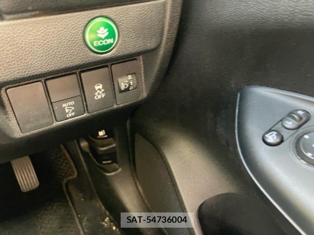 Honda FIT 2016-03 8328064-7