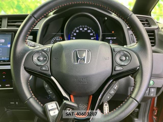 Honda FIT 2017-09 8330429-14