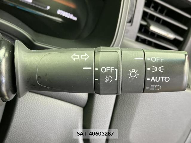 Honda FIT 2017-09 8330429-15