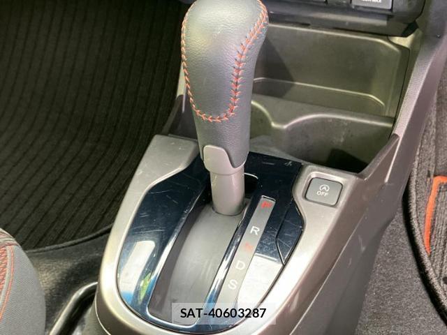 Honda FIT 2017-09 8330429-17