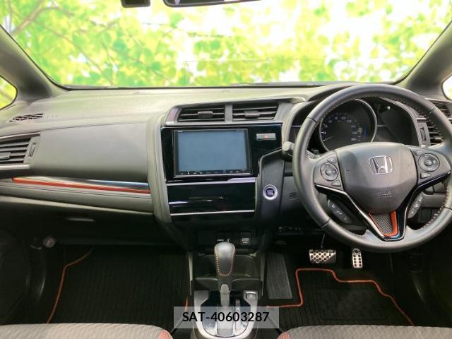 Honda FIT 2017-09 8330429-3